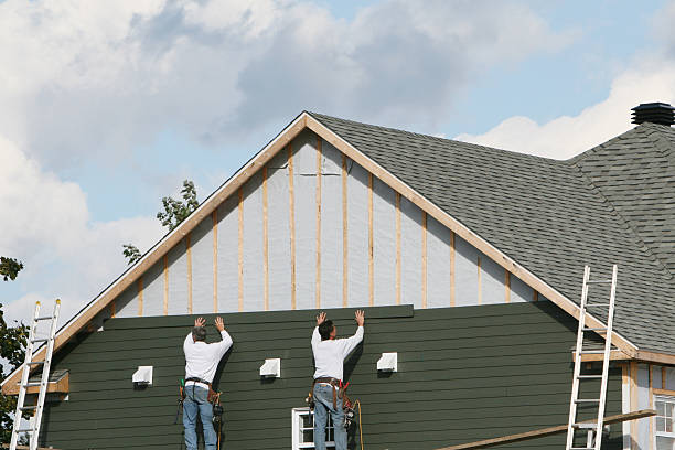 Professional Siding Replacement technician working in Pope Army Airfield, NC